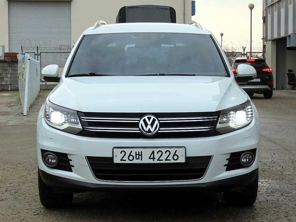 Volkswagen Tiguan 2014 Blanco - Importación desde Corea - HF Imports Iquique - Foto 1