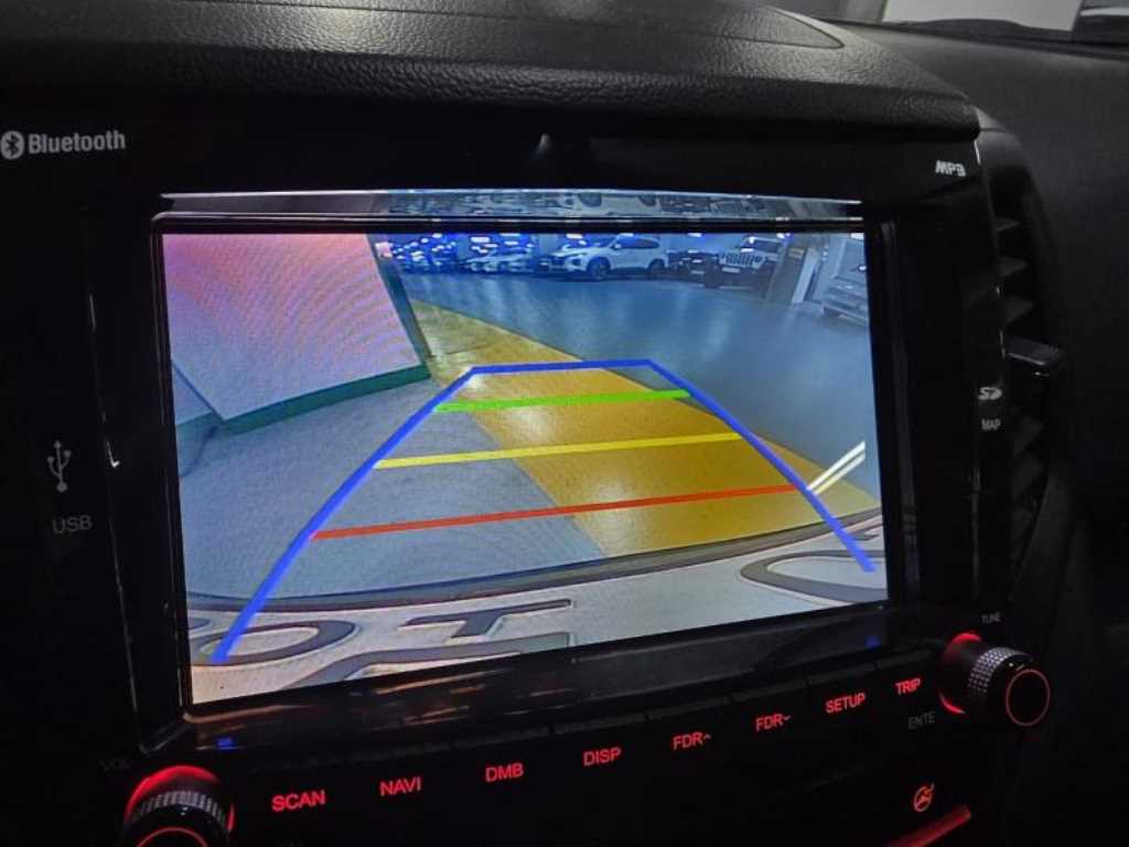 Ssangyong Tivoli - Vista 12