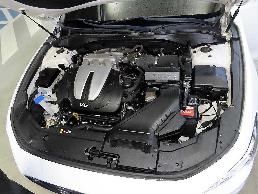 HYUNDAI Grandeur 2018 Blanco - Importación desde Corea - HF Imports Iquique - Foto 19