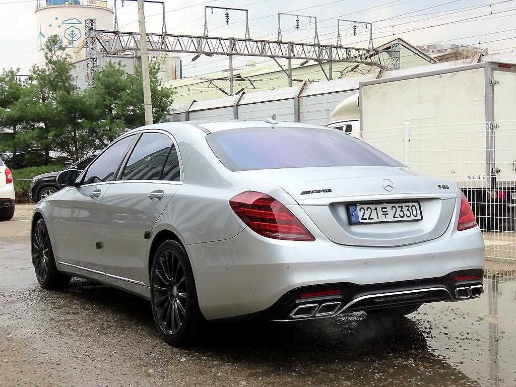 Mercedes Benz S Class - Vista 3