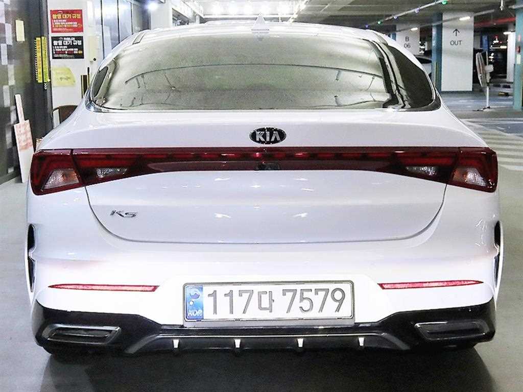 KIA K5 - Vista 5