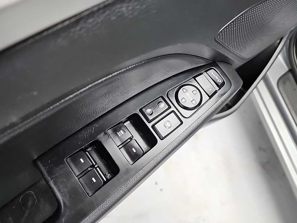 HYUNDAI Avante 2019 Gris - Importación desde Corea - HF Imports Iquique - Foto 17