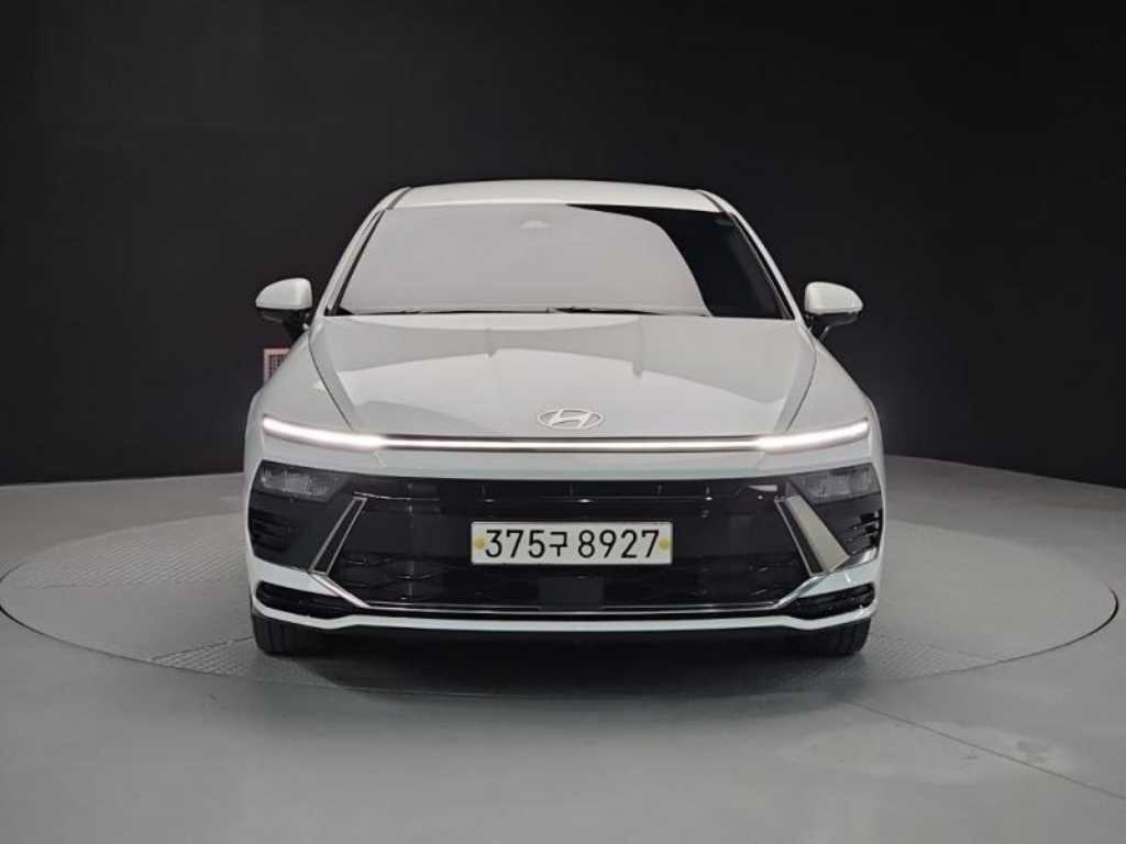 HYUNDAI Sonata - Vista 2