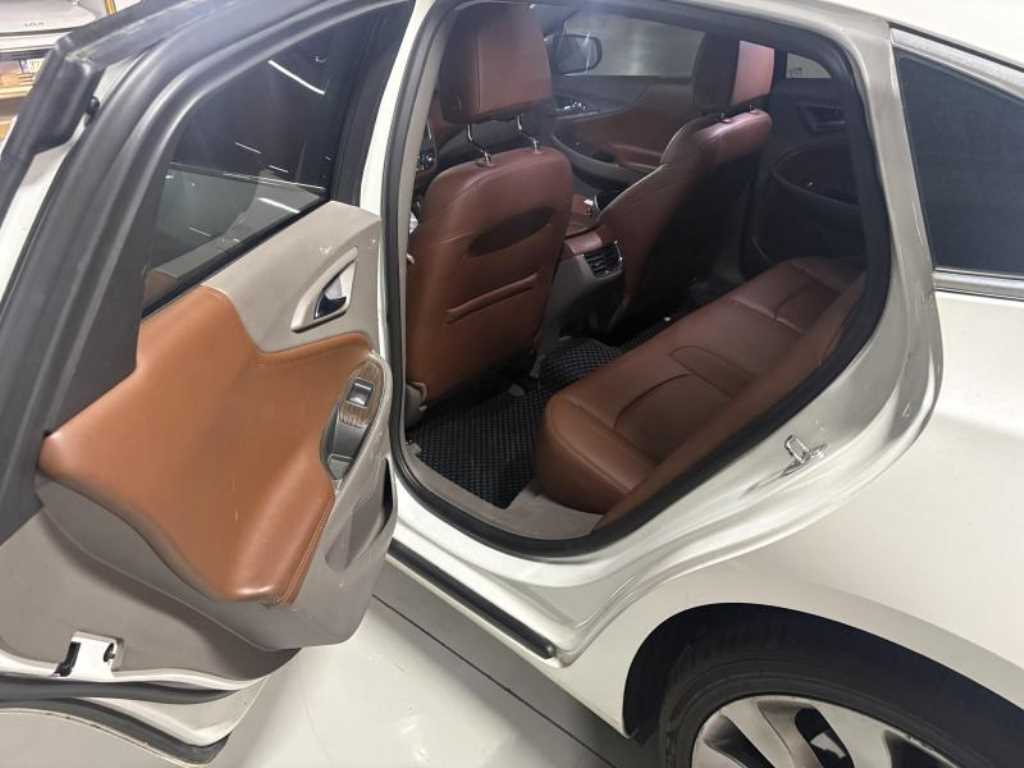 Chevrolet Malibu 2017 Blanco - Importación desde Corea - HF Imports Iquique - Foto 17