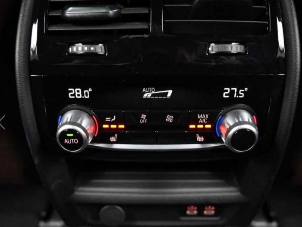 BMW 5 Series 2023 Negro - Importación desde Corea - HF Imports Iquique - Foto 13