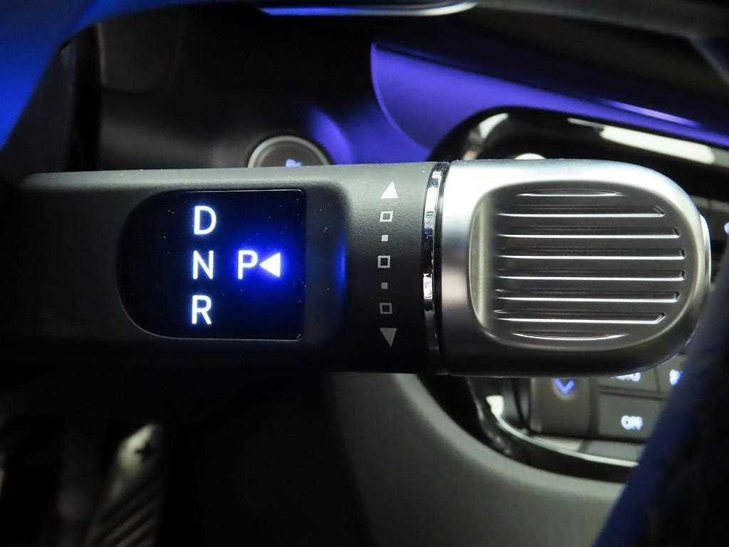 HYUNDAI Casper - Vista 10