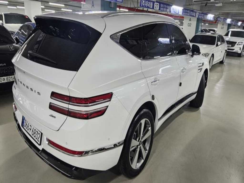 Genesis GV80 - Vista 4