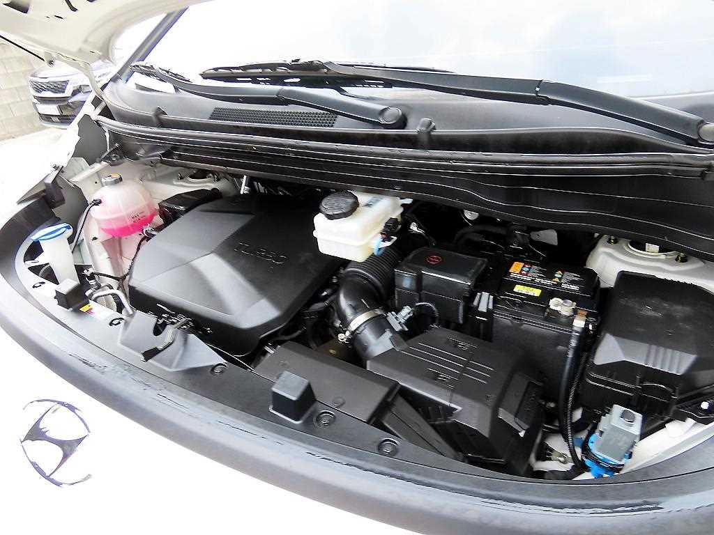 HYUNDAI Staria 2024 Blanco - Importación desde Corea - HF Imports Iquique - Foto 18