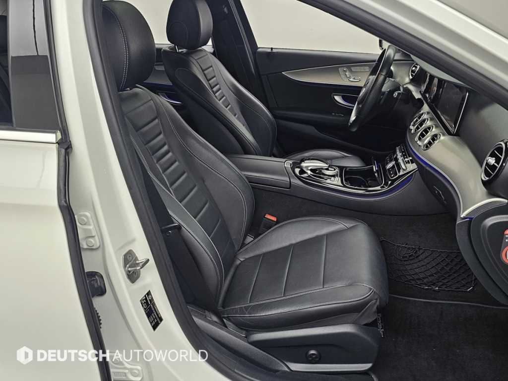 Mercedes Benz E class - Vista 10