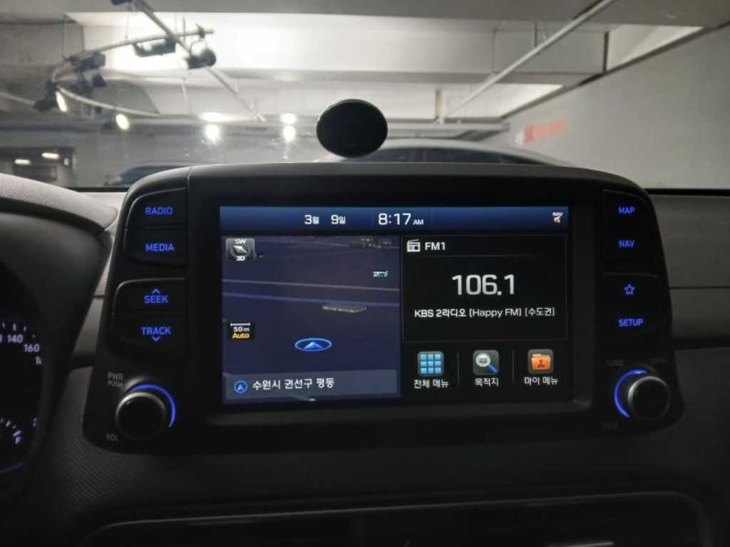 HYUNDAI Kona - Vista 12