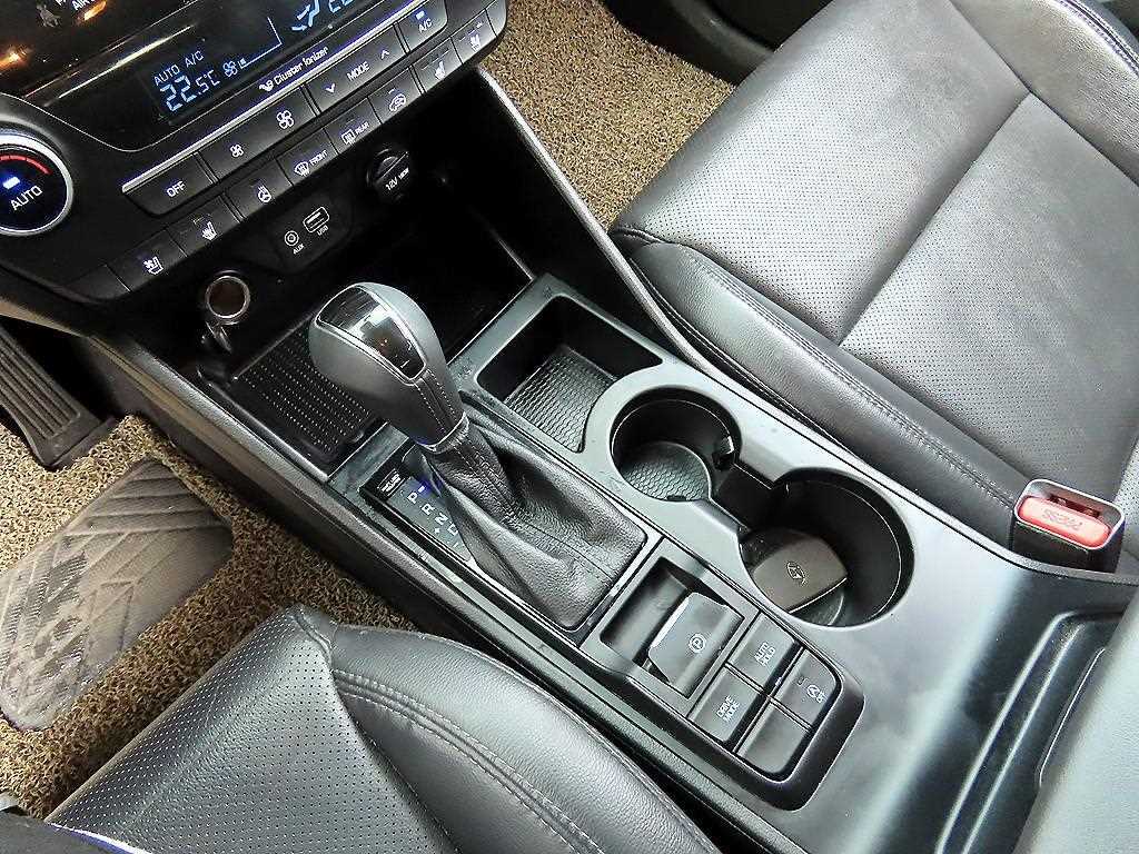 HYUNDAI Tucson - Vista 10