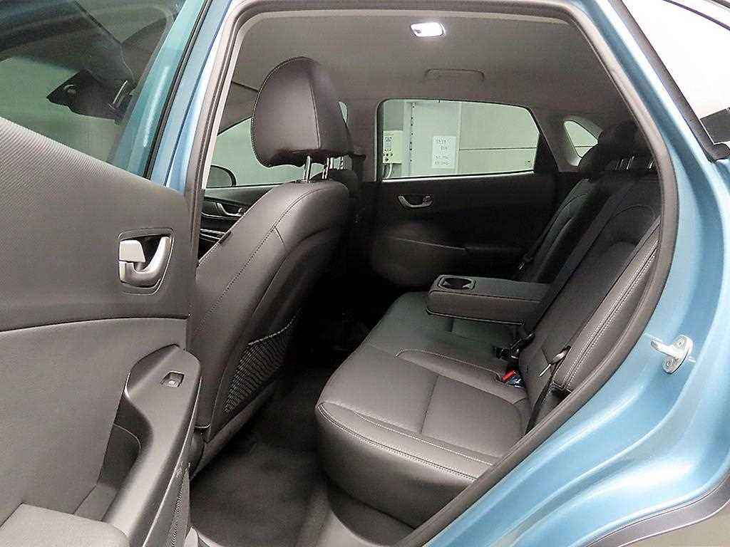 HYUNDAI Kona - Vista 6