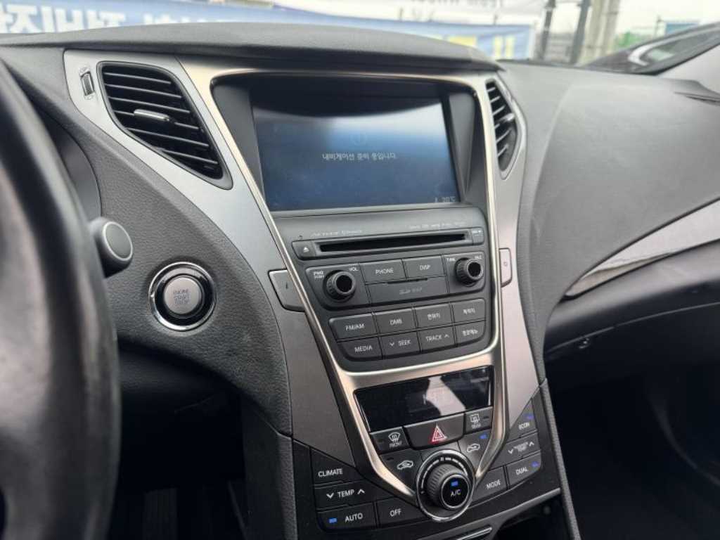 HYUNDAI Grandeur 2015 Negro - Importación desde Corea - HF Imports Iquique - Foto 13