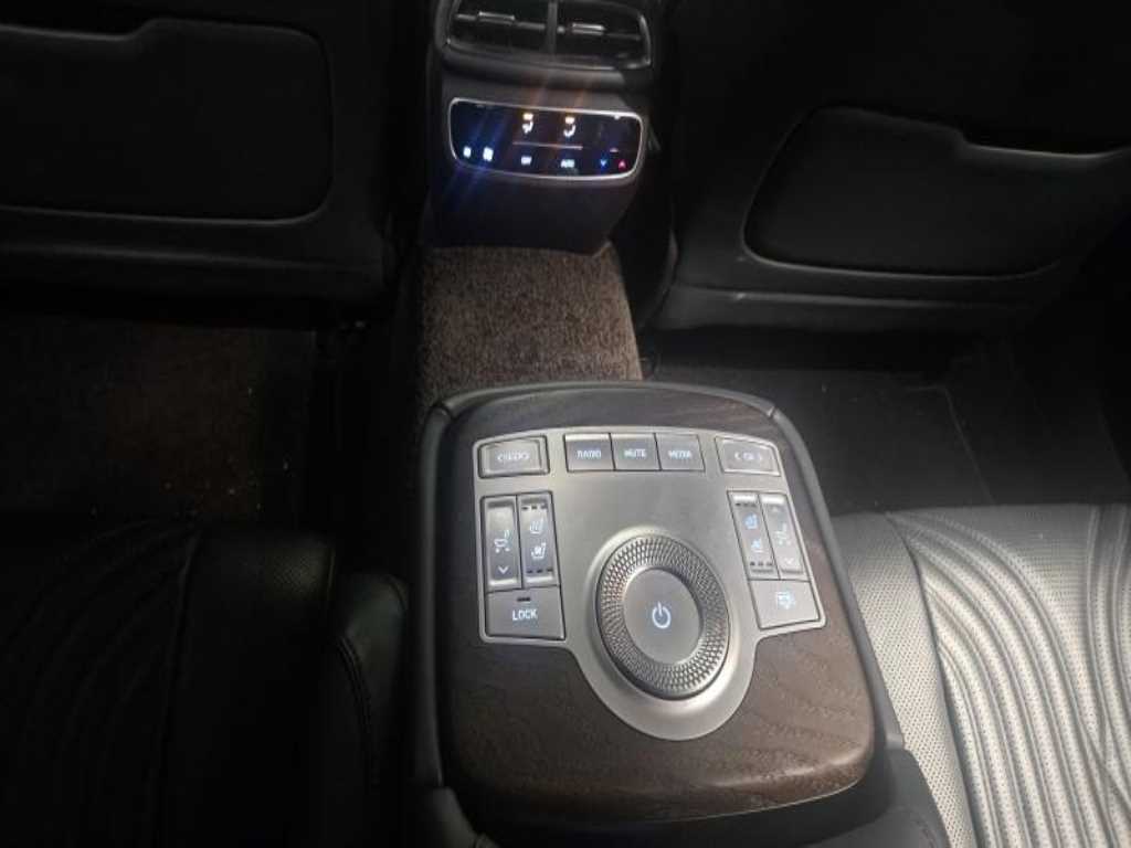 Genesis G80 - Vista 8