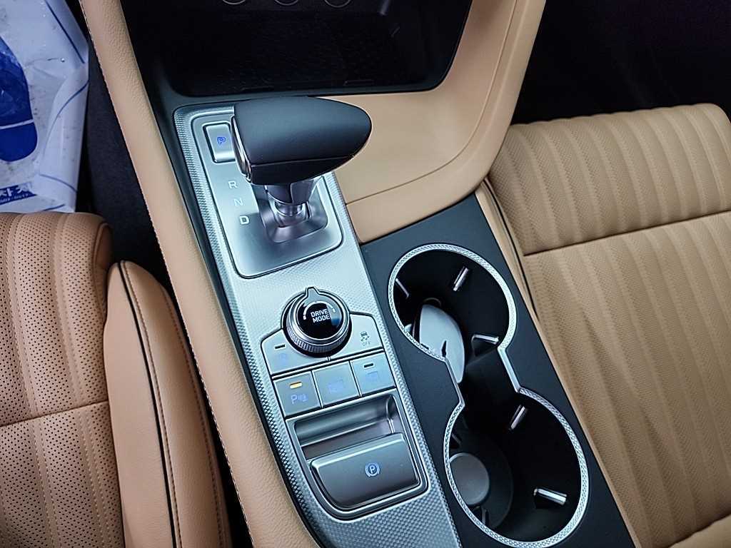 Genesis G70 - Vista 8