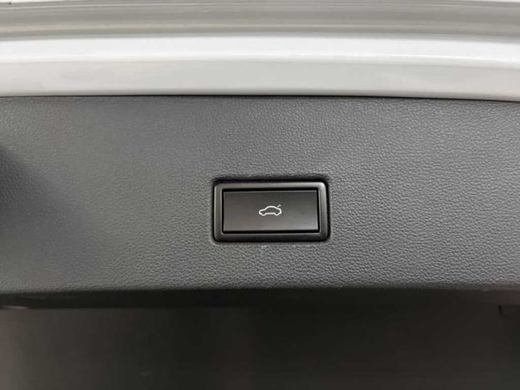 Volkswagen T-Roc - Vista 12