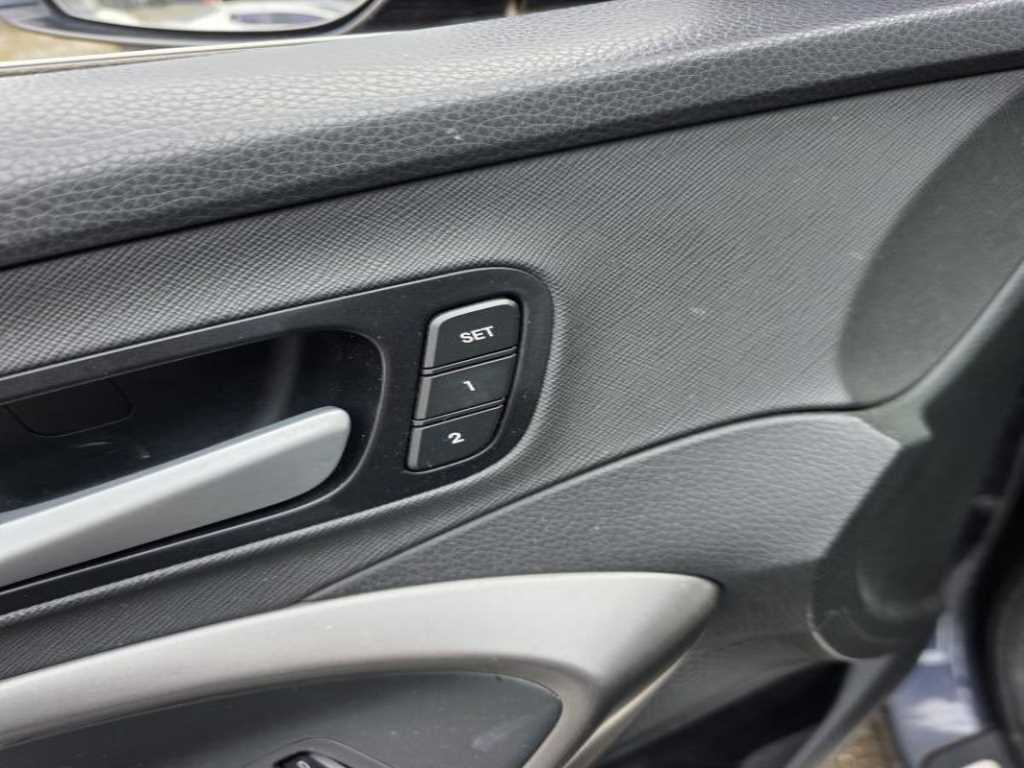 HYUNDAI Santa Fe - Vista 10