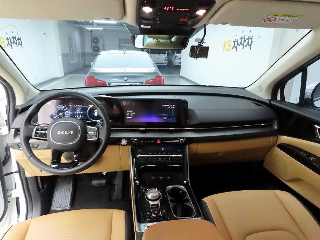 KIA Carnival - Vista 6