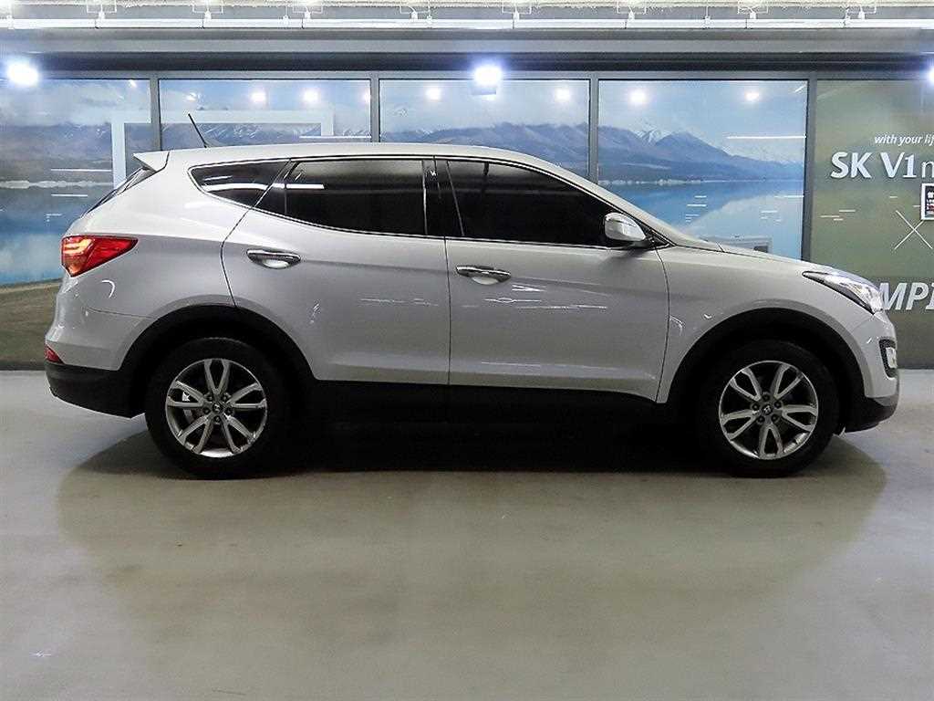 HYUNDAI Santa Fe - Vista 3