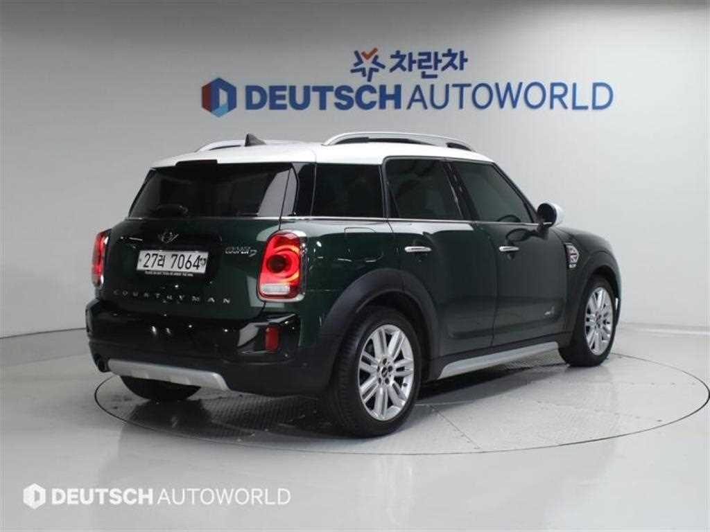 Mini Countryman - Vista 4