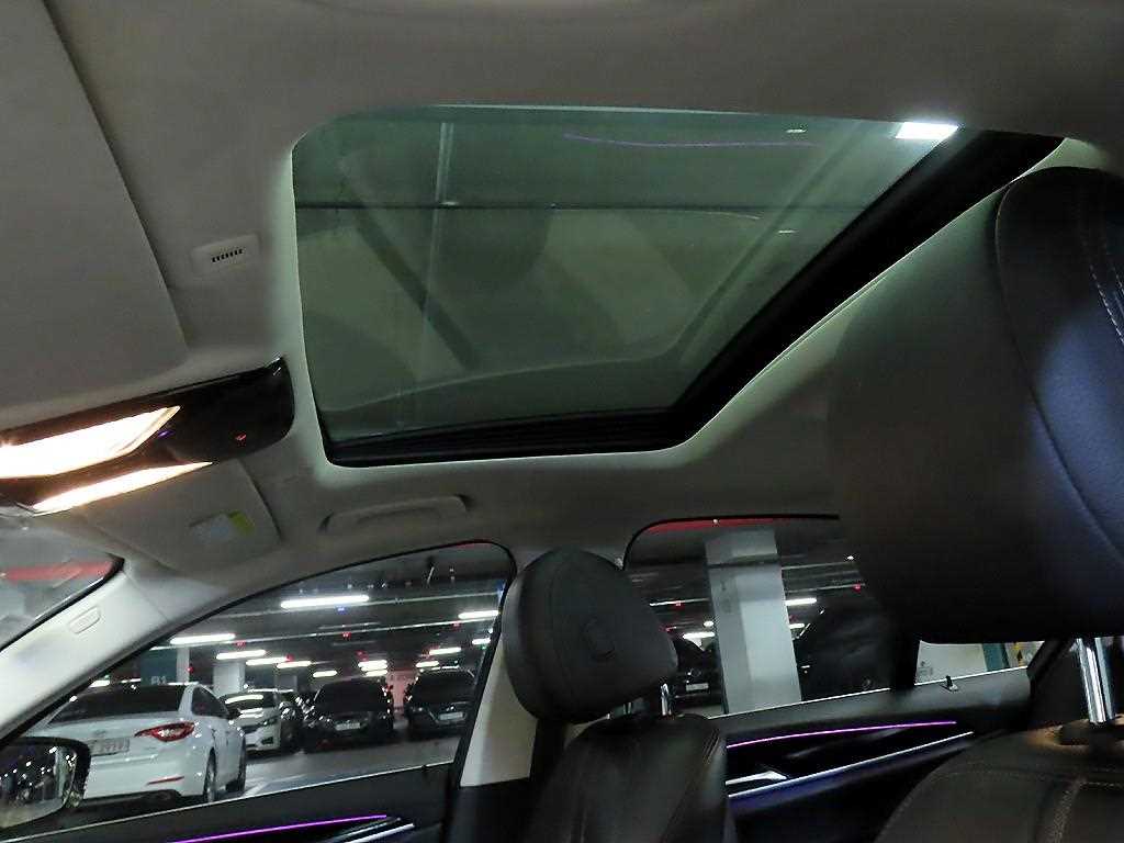 BMW 5 Series 2018 Negro - Importación desde Corea - HF Imports Iquique - Foto 17