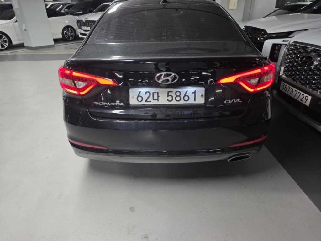 HYUNDAI Sonata - Vista 3