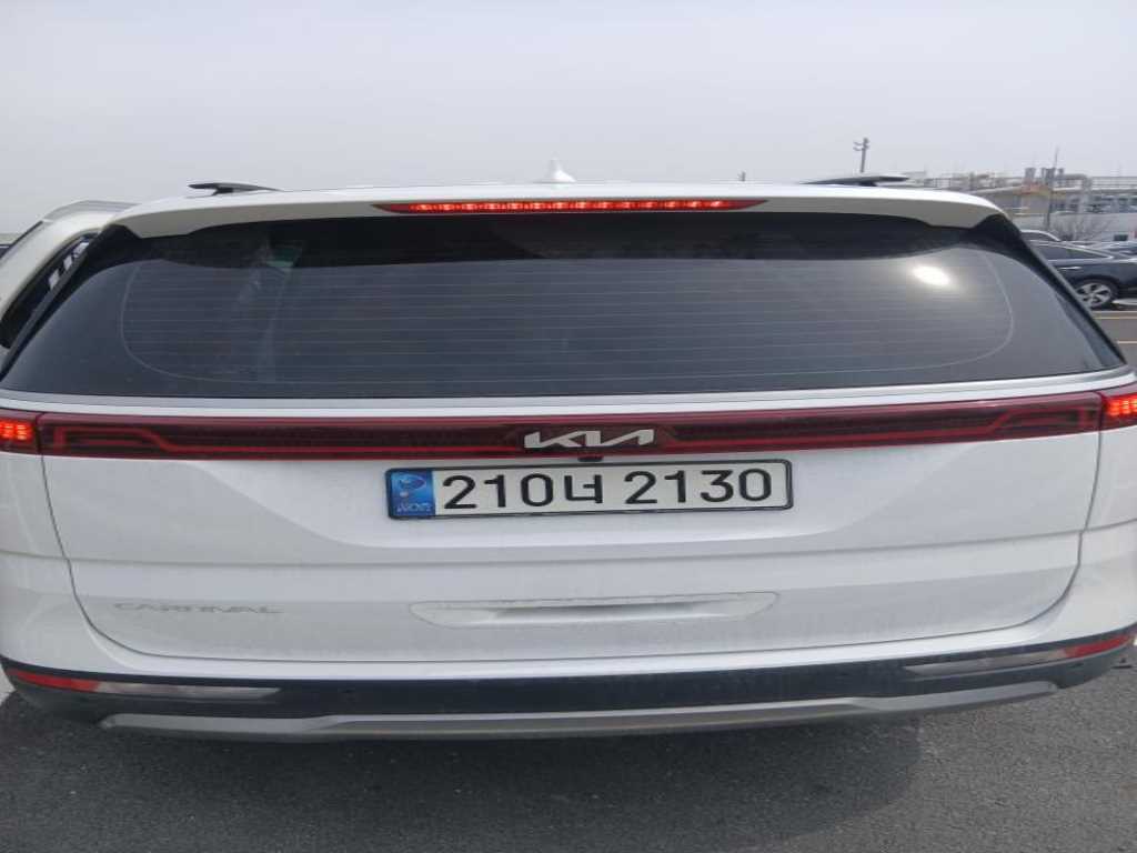 KIA Carnival - Vista 4