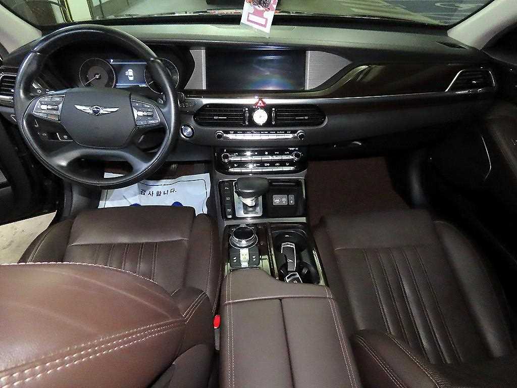 Genesis EQ900 - Vista 10