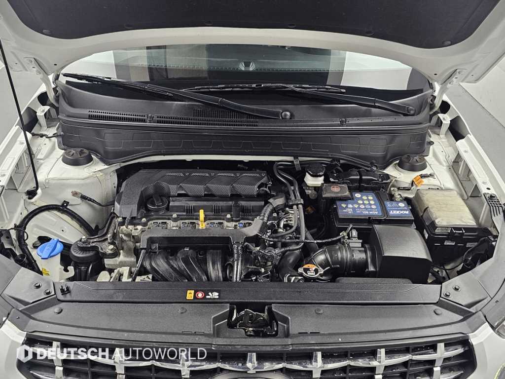 HYUNDAI Venue - Vista 6