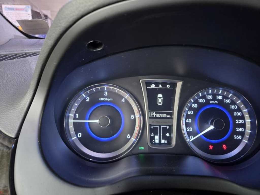 HYUNDAI Grandeur - Vista 3