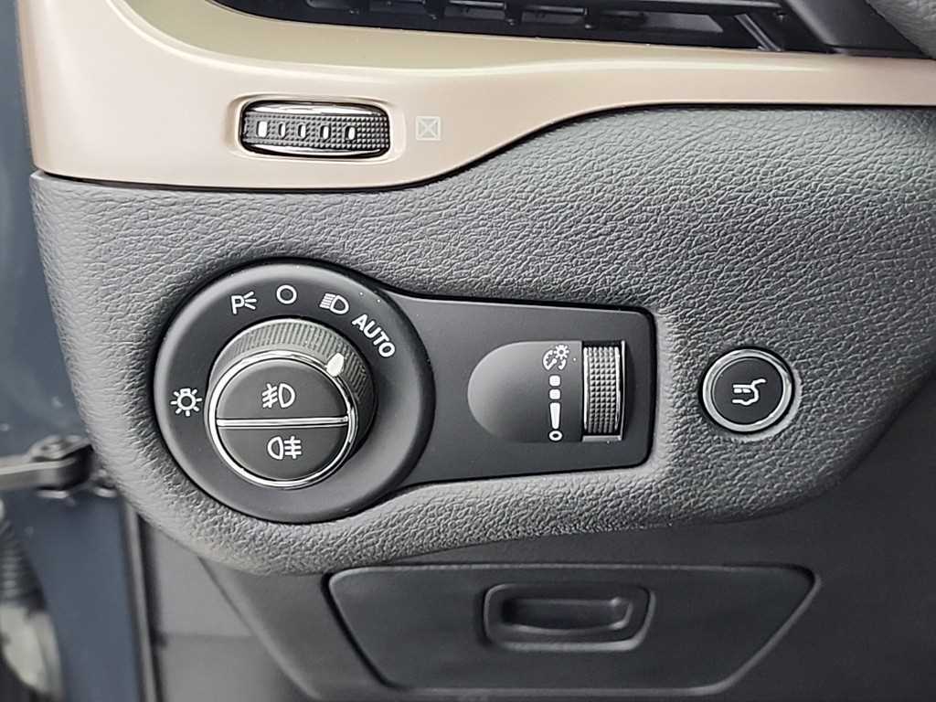 Jeep Cherokee 2016 Gris - Importación desde Corea - HF Imports Iquique - Foto 18