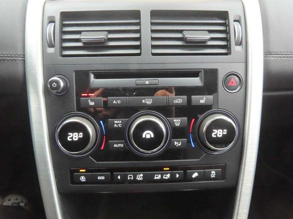 Land Rover Discovery Sports - Vista 12