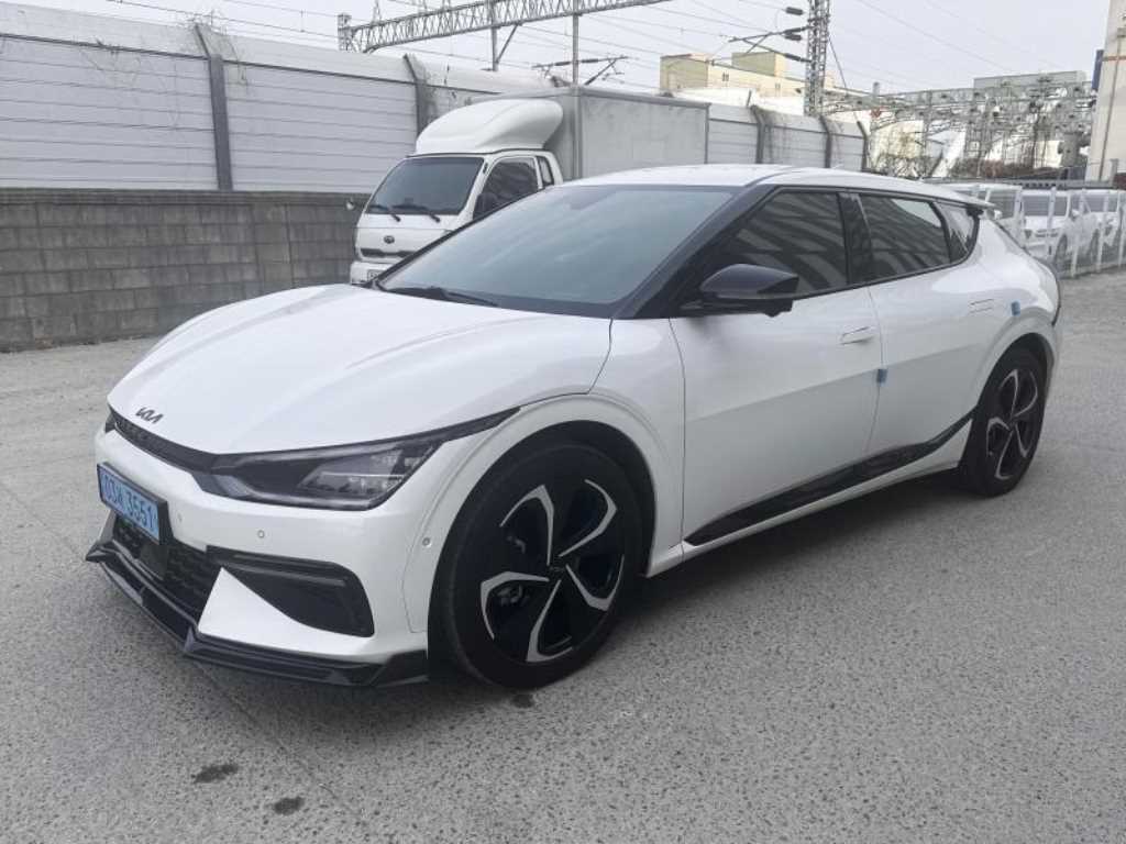 KIA EV6 2022 Blanco - Importación desde Corea - HF Imports Iquique - Foto 1
