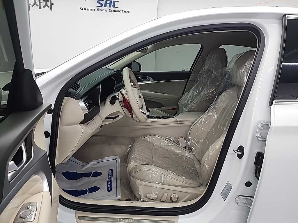 Genesis G70 - Vista 11