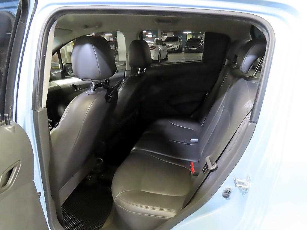 Chevrolet Spark - Vista 6