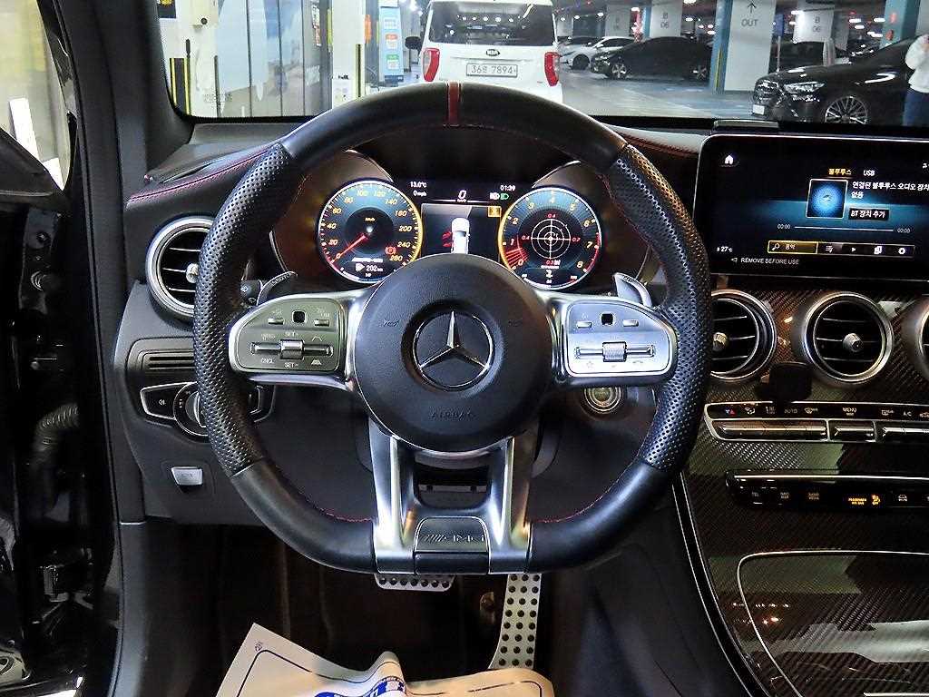 Mercedes Benz GLC Class - Vista 8