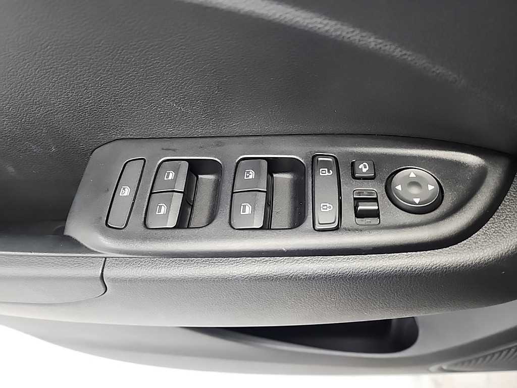 HYUNDAI Venue 2020 Negro - Importación desde Corea - HF Imports Iquique - Foto 15