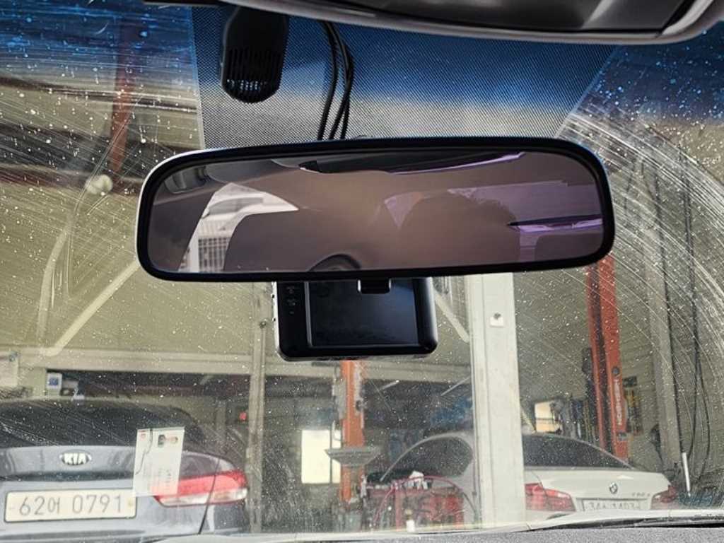 HYUNDAI Grandeur - Vista 7