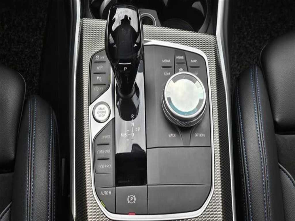 BMW 3 series 2021 Negro - Importación desde Corea - HF Imports Iquique - Foto 15