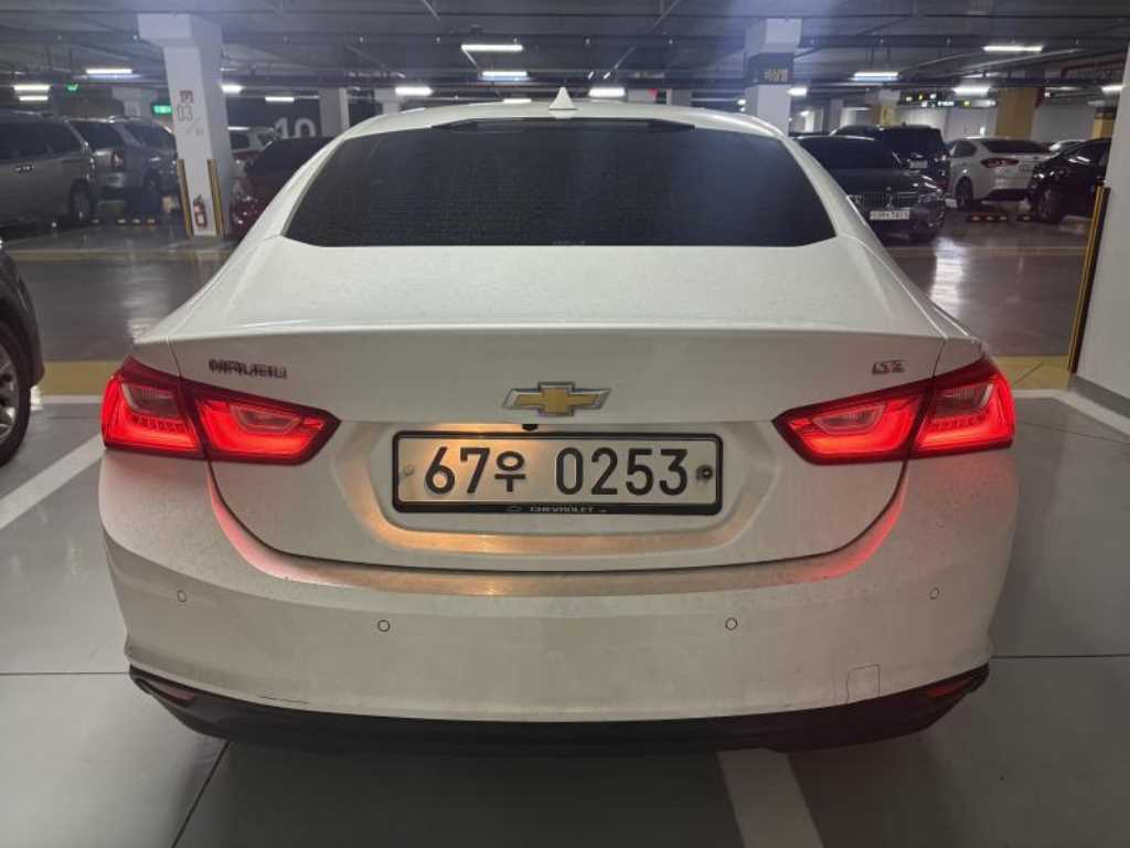 Chevrolet Malibu - Vista 5