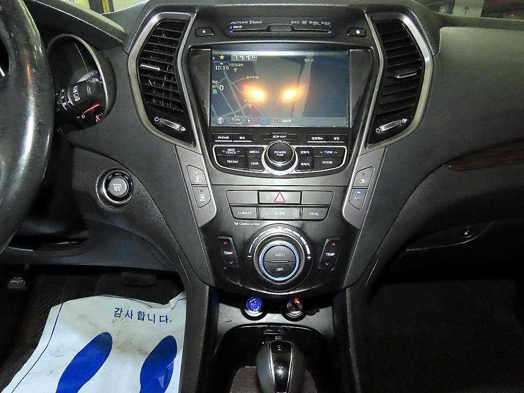 HYUNDAI Santa Fe - Vista 11