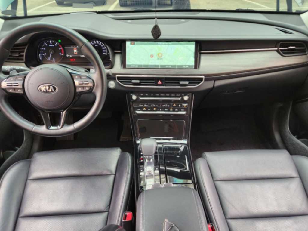 KIA K7 - Vista 5