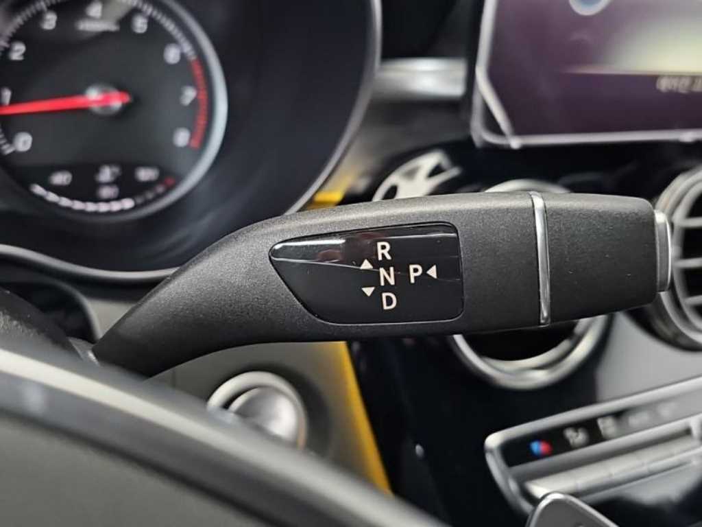 Mercedes Benz C Class - Vista 11