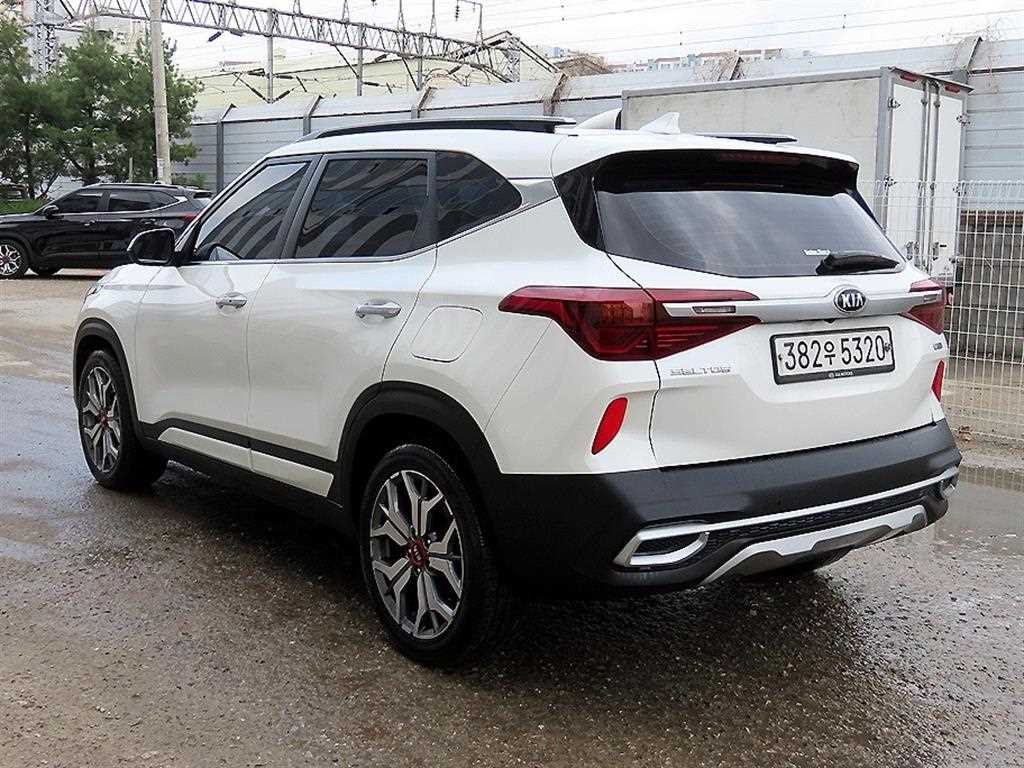 KIA Seltos - Vista 3