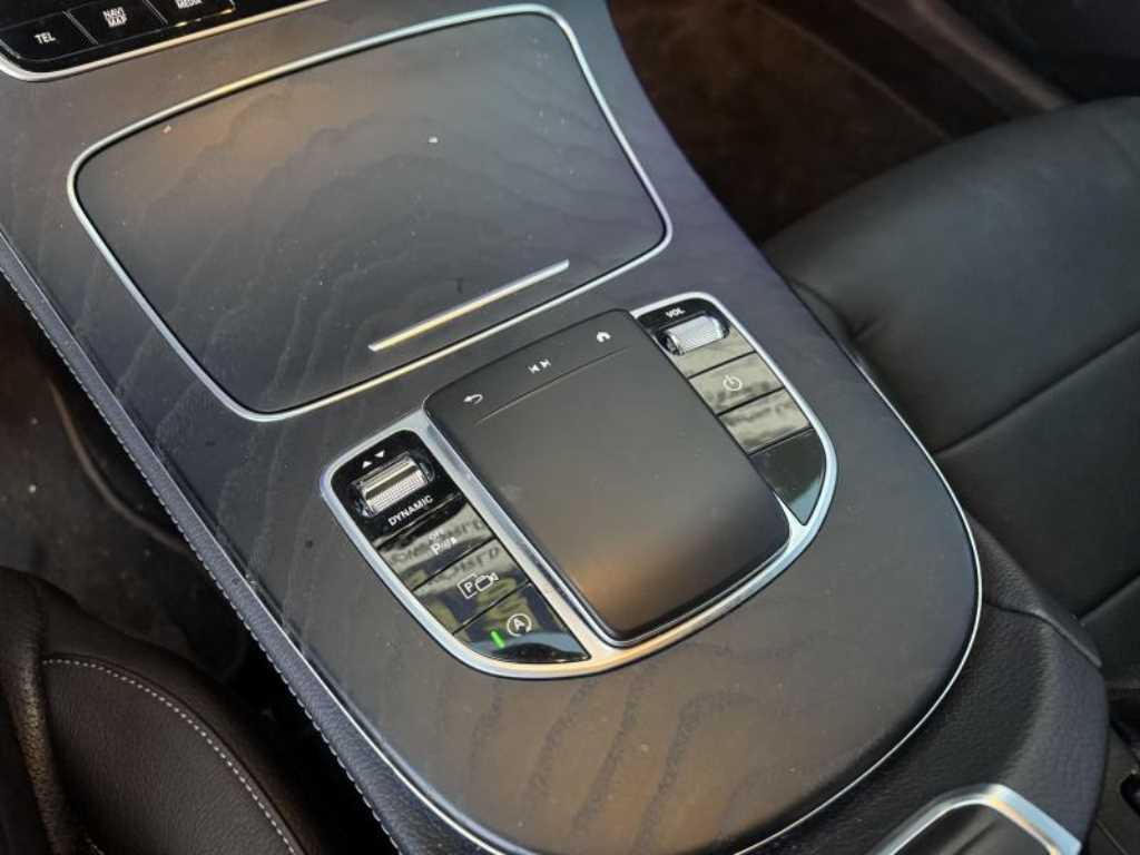 Mercedes Benz E class - Vista 7