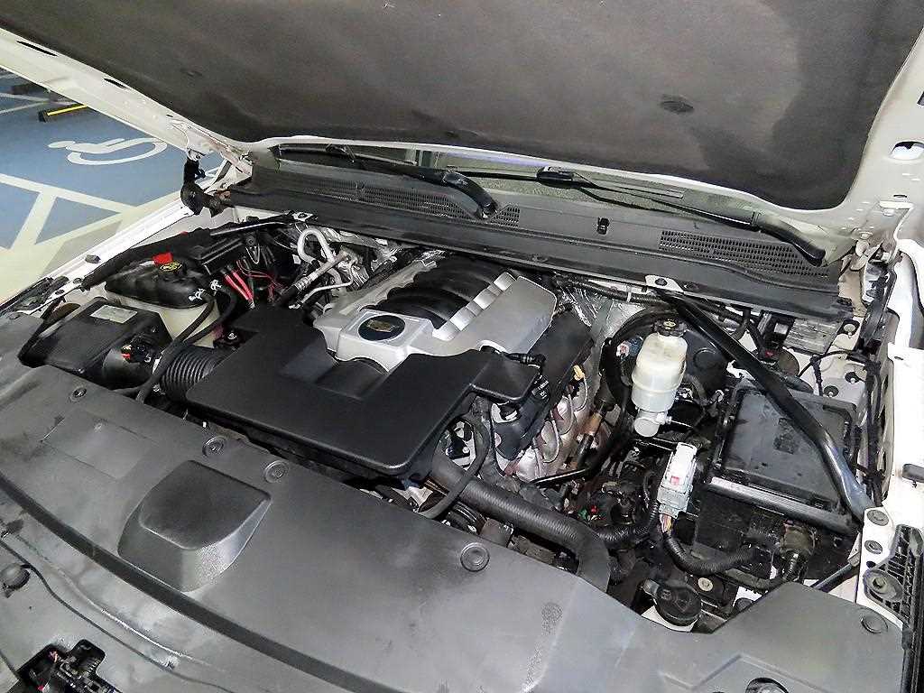 Cadillac Escalade 2016 Blanco - Importación desde Corea - HF Imports Iquique - Foto 19