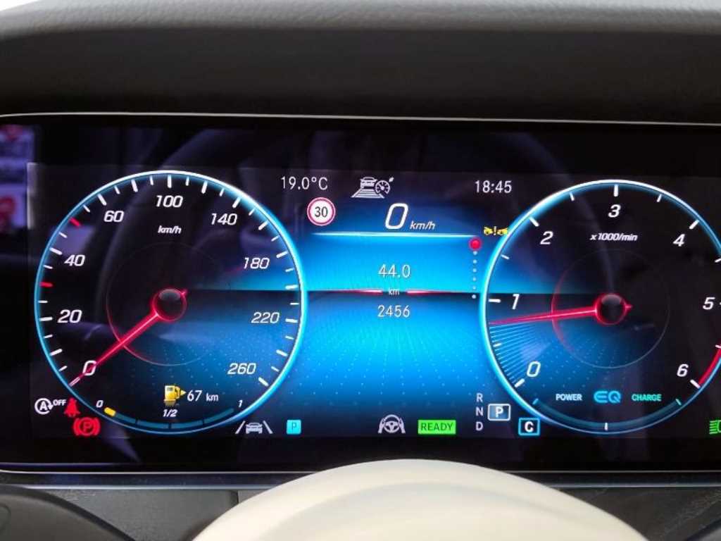 Mercedes Benz CLS Class - Vista 8