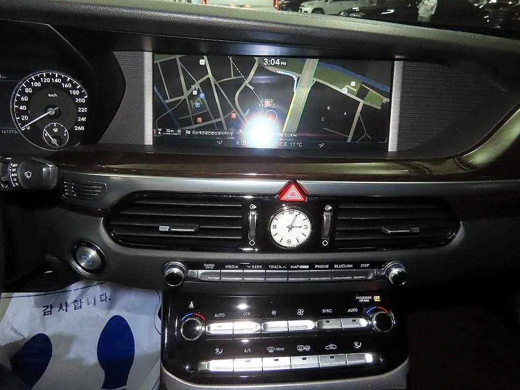 Genesis EQ900 - Vista 11