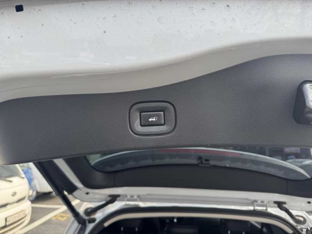 SAMSUNG QM6 - Vista 6