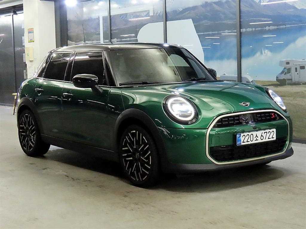 Mini Cooper 2025 Verde - Importación desde Corea - HF Imports Iquique - Foto 1